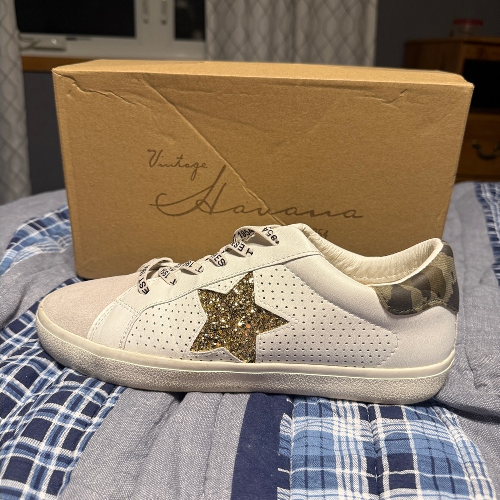 Vintage Havana White Sneakers with Gold Star